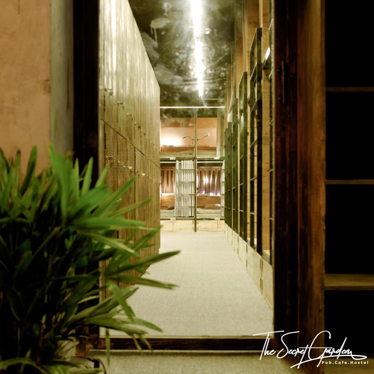 The Secret Garden Hostel Da Nang Exterior photo