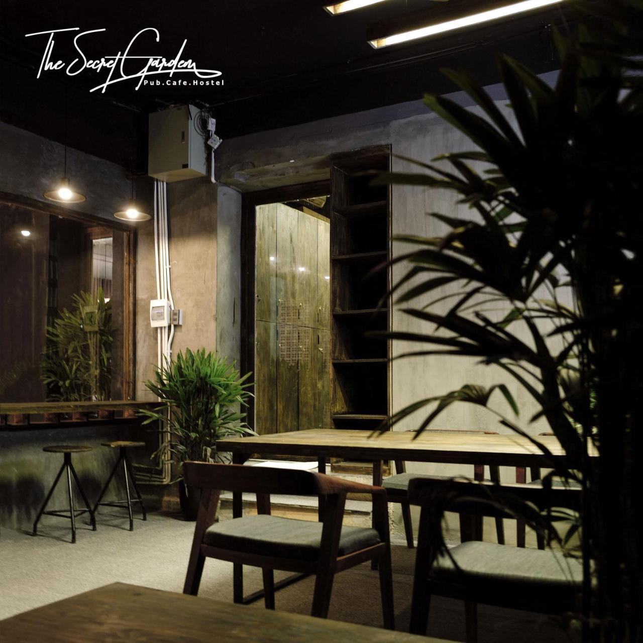 The Secret Garden Hostel Da Nang Exterior photo